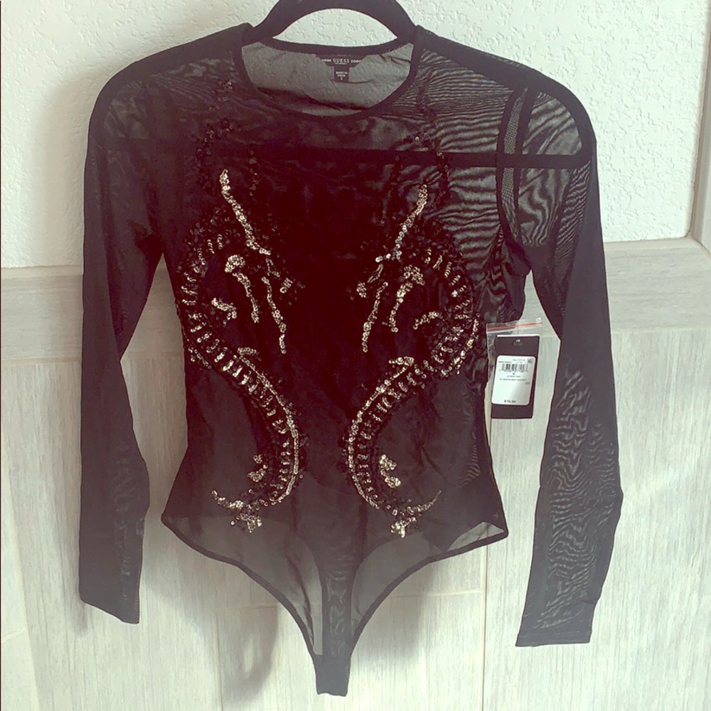 Cute Guess black bodysuit